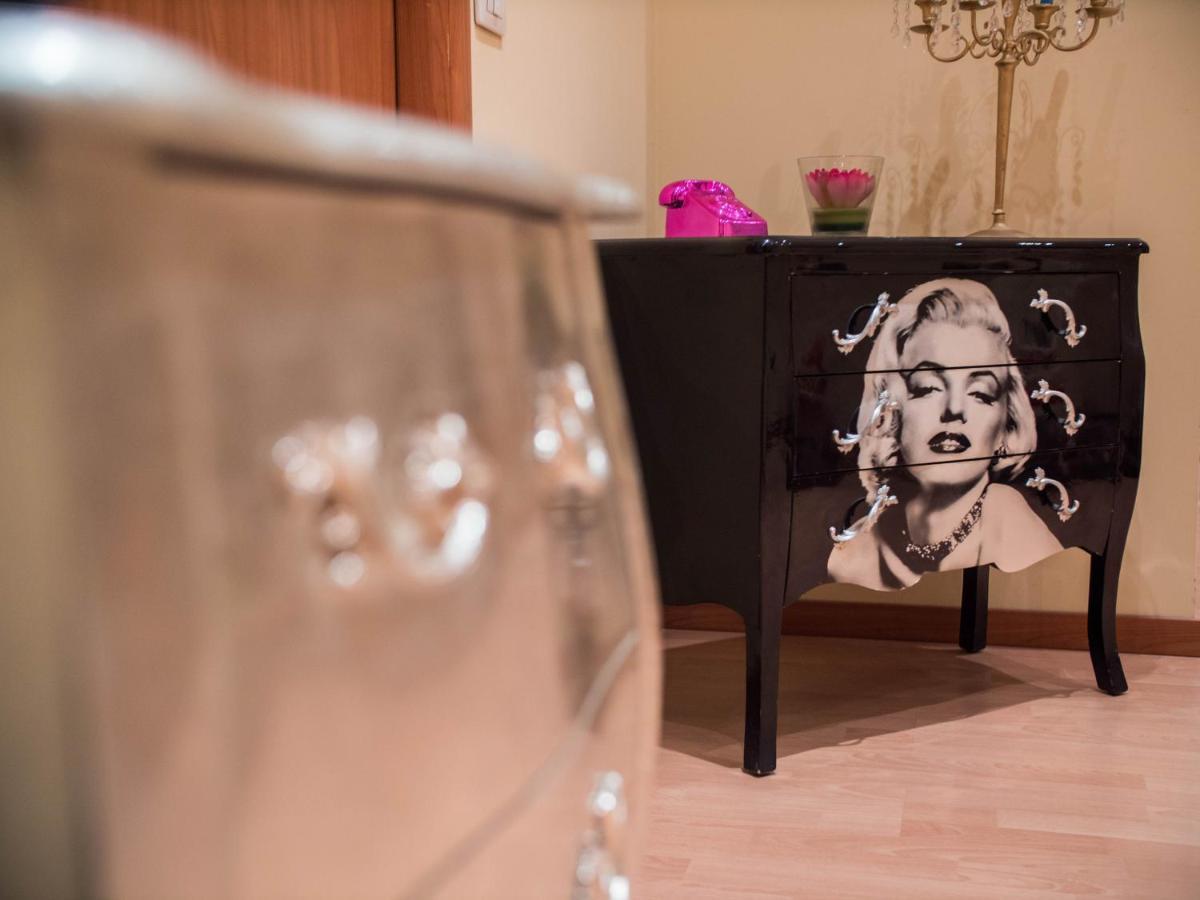 Juliette Rooms Йези Екстериор снимка